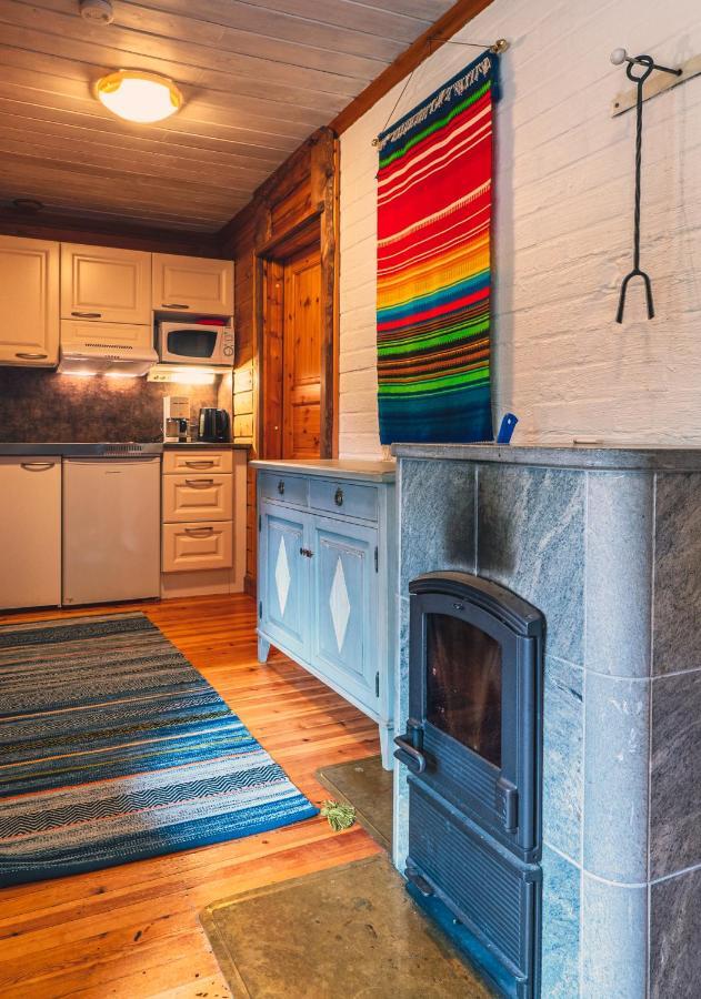 Torassieppi Cottages パラストゥントゥリ エクステリア 写真